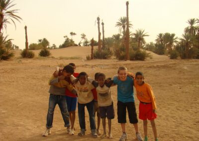 randonnee circuit trek excursion enfant habitant Voyage Desert Maroc